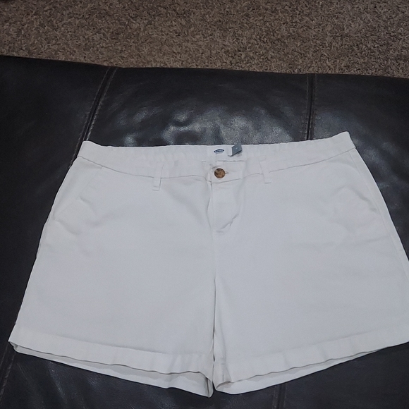 Comfortable shorts worn a lot. ❤  Washed in cold and hung up to dry. - Picture 1 of 4